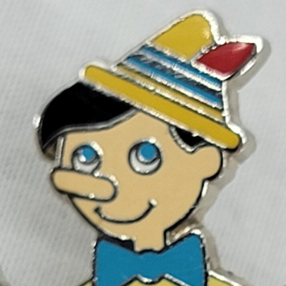 DISNEY Pin Trading ~ It's a Small World ~ CIAO 5/5 ~ Hidden Mickey ~ 2014 - Picture 2 of 10